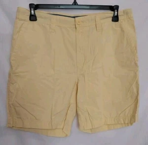 Columbia Yellow Cotton Men's Shorts Size 36 - Picture 1 of 6