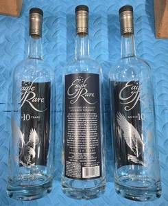 Botella vacía de whisky bourbon Eagle rara 1,75 L sin enjuagar - Imagen 1 de 1