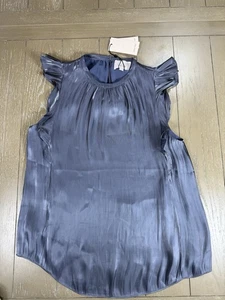 Cinq a Sept Amiah Top Damen XS schieferblau Satin Flatterärmel Bluse Neu mit Etikett - Bild 1 von 11