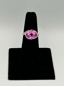 Ring 10 Kt Weißgold mit rosa Stein und Diamanten - Bild 1 von 6