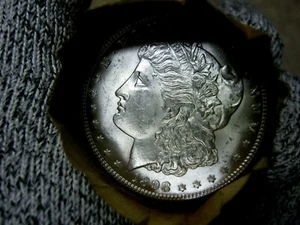 Rollo original (20) 1898-p blanco explosivo sin circular dólares de plata Morgan calificarán - Imagen 1 de 1