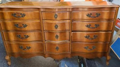 Vintage 12 Drawer Dresser – Beautiful Veneer Finish – Wavy Curved Front – GDC - Image 1 of 4