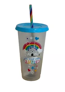 Disney Parks Magic Kingdom Be Your Own Rainbow Pride Vaso Tapa Pajita 26 Onzas - Imagen 1 de 8