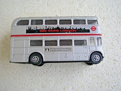 CORGI  Ley-B-4/471 Leyland Silver Jubilee Bus, silbermetallic, 122 mm s.Fotos,  - Bild 1 von 4