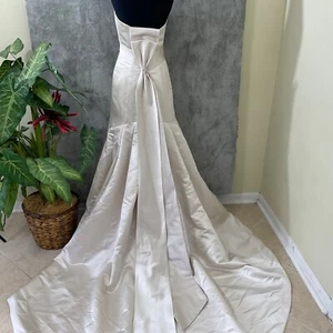 CASABLANCA 1910 SZ 10 BEADED Rhinestones WEDDING DRESS strapless GOWN TRAIN - Picture 1 of 19