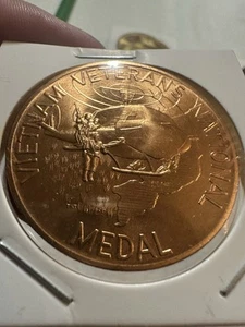 Vietnam Veterans National Medal - 1984 - Helicopter Token - Picture 1 of 5