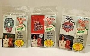 3 Vintage Distlefink Christmas Sequin Applique Kits Ornament Wreath Bell NEW - Picture 1 of 6