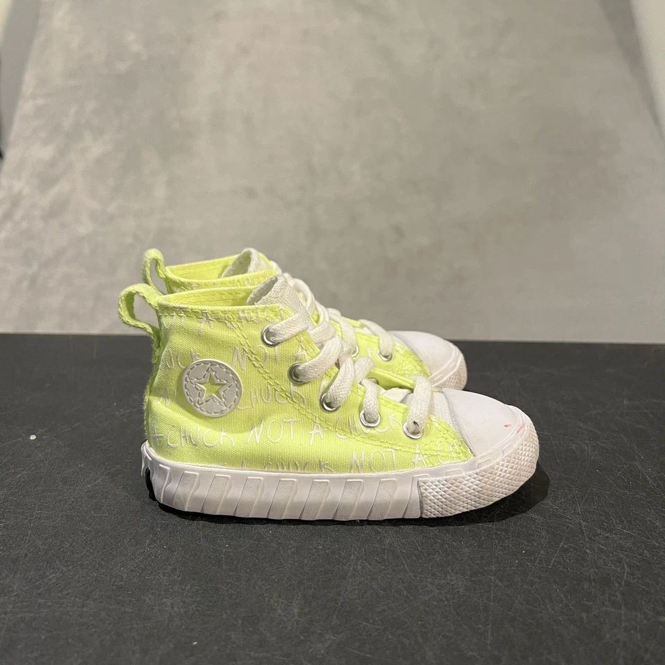 Zapatos Converse Chuck Taylor Not A Chuck niño pequeño talla 7C voltios UNT1TL3D A05148F Foto 1 de 4