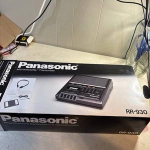 Grabadora transcriptora microcassette Panasonic RR-930 y controlador de pie en caja - Imagen 1 de 7