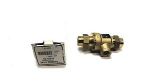 Watts 1/2" 9D-M3 Backflow Preventer 4A810 (0062670) NOS - Picture 1 of 6
