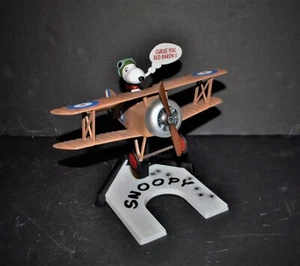 Pro-built Atlantis Snoopy and His Sopwith Camel Vitrinenmodell - Bild 1 von 6
