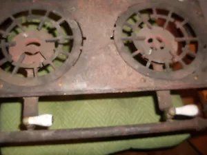 Antique 2 burner hot plate gas stove - Picture 1 of 5