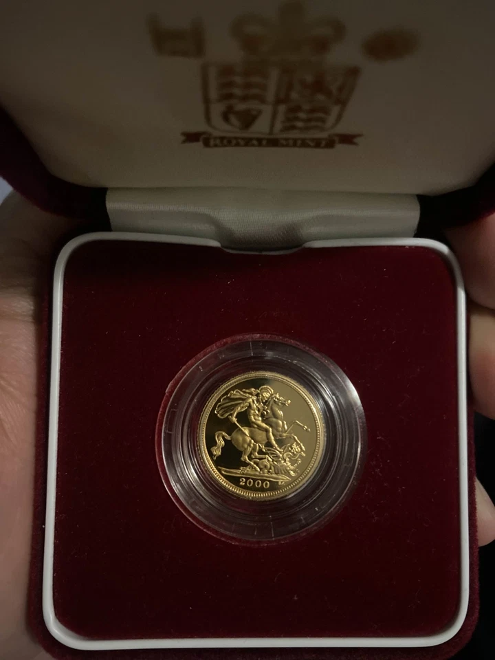 2000 UK Gold Proof Half-Sovereign –Royal Mint -  Boxed & CoA - Image 1 of 4