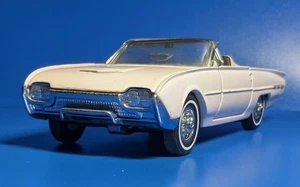 $$*   Franklin Mint 1:43? Scale. A 1962 Ford Thunderbird - Picture 1 of 10