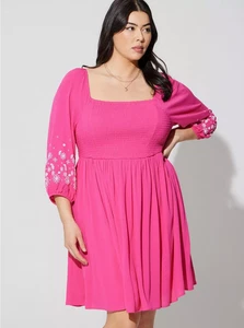 Neu mit Etikett Torrid Mini Crinkle Gaze Blousonärmel Kleid Größe 3X pink - Bild 1 von 6
