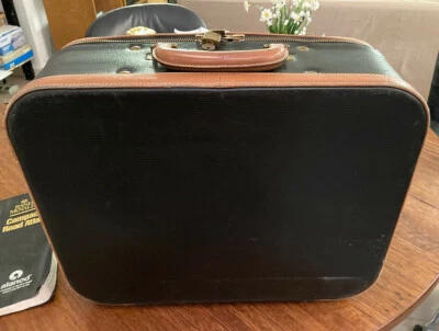 Hermès - Hermes Black and Brown Leather Suitcase with original lock and keys  - Image 1 of 4