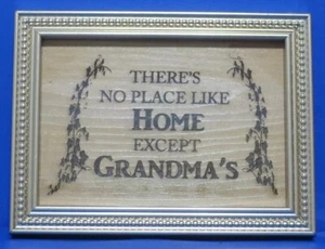 No hay lugar como el hogar excepto la placa grabada enmarcada de la abuela única en su tipo - Imagen 1 de 3