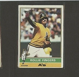 1976 Topps Rollie Fingers Oakland Athletics #405 đđłđĽVG+ - Picture 1 of 2