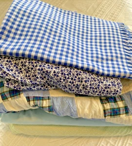 Vintage Fabric Lot Cotton Remnants BLUE GREEN COUNTRY Sewing Quilting Crafting - Imagen 1 de 12