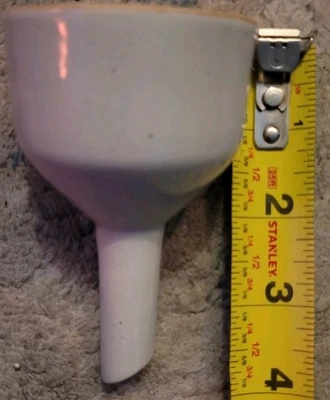 55mm Porcelain Buchner Funnel Chemistry Equipment Porcelain Funnel - Image 1 of 4