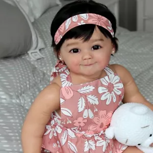 Bambola 28" Reborn Baby dipinta bambina corta radicata a mano panno corpo regalo - Foto 1 di 6