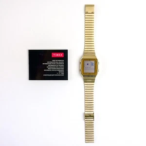 Timex Q Timex Neuauflage Digital LCA 32,5 mm Edelstahluhr, TW2U72500ZV - Bild 1 von 8