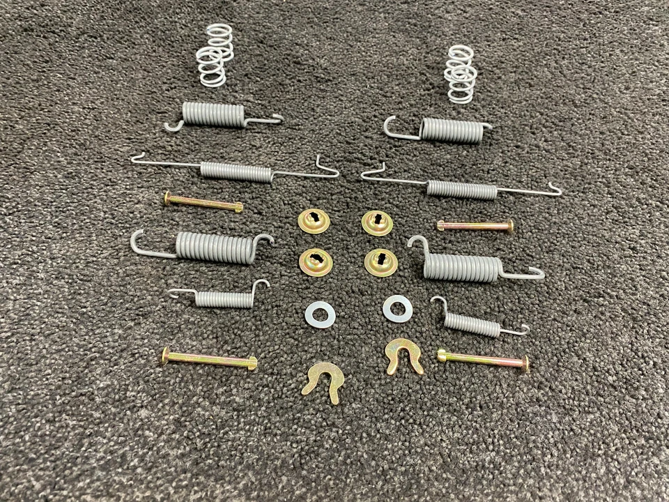 KIT DE MONTAJE DE ZAPATOS DE FRENO PARA VOLKSWAGEN CARAVELLE 1.6 1.7 1.9 2.1 T25 T3 1979-1991 Foto 1 de 1