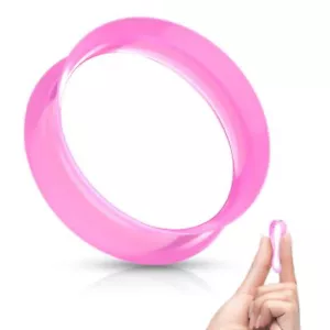 Piercing tunnel en silicone rose ultra souple - Photo 1/1