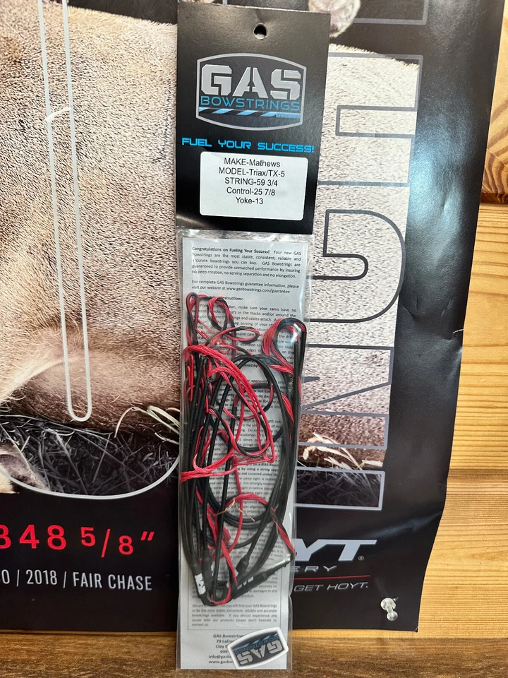 Gas Bowstrings Mathews TRIAX Bowstring And Cable Set W/Speed Nocks Red and Black - Image 1 of 1