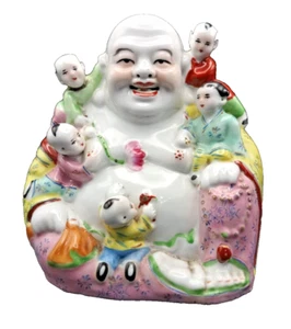 ESTATUA DE BUDA RIENDO FELIZ 8.8" CINCO NIÑOS MARCA ZHONGGUO JINGDEZHEN c/1985 Exc - Imagen 1 de 10