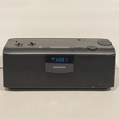 Phillips Magnavox AJ3900/17 Stereo TBG Alarm Clock AM FM RADIO - WORKS PERFECT - Image 1 of 4