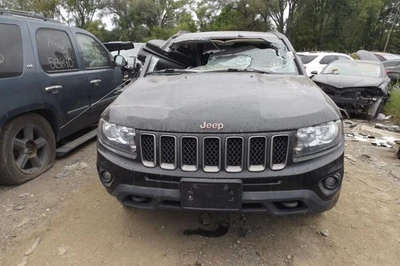 Faro de pasajero estilo clásico halógeno compatible con 12-17 COMPASS 1671028 Foto 1 de 4