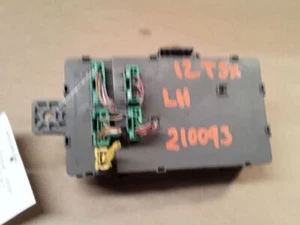 2011-2014 TSX DRIVER SIDE Fuse Box Cabin (P/N 38200-TL2-A12) 307650 - Picture 1 of 12