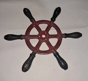 ANTICO VINTAGE NAUTICO MARITTIMO PICCOLO METALLO E LEGNO NAVE MARE BARCA ARTE RUOTA US - Foto 1 di 3