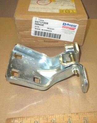 Nuevo de Lote Antiguo Mopar 4717208 Bisagra Puerta Superior Derecha 1996-2001 Dodge Caravan, Town & Country Foto 1 de 2