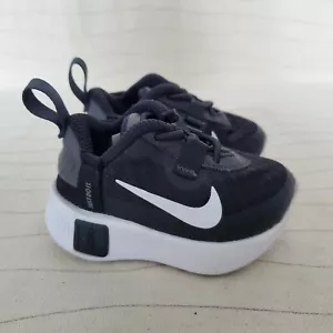 Nike Kleinkind Reposto schwarz weiß Schuhe Turnschuhe DA3267-012 Größe 2C gebraucht, in einwandfreiem Zustand - Bild 1 von 11