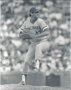 1986 Cincinnati Reds giocatore di baseball lanciatore Bill Gullickson foto stampa - Foto 1 di 2