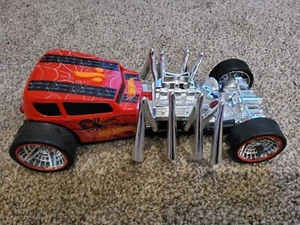 Hot Wheels Spielzeug State STREET CREEPER 8 1/2" Hot Rod mit Lichtern Sounds & Bewegung - Bild 1 von 3