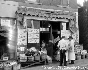 Boston Fruit Company Store, Norwich, Connecticut - 1940 - Impresión fotográfica vintage - Imagen 1 de 1