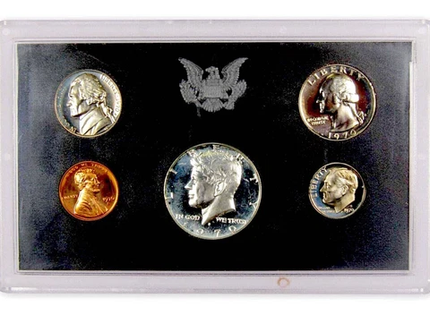 1970 U.S. mint PROOF Set of five (5) in original case Cover