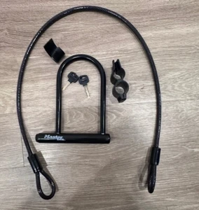 Master Lock Keyed U-Lock w/ Carrier Bracket 2 Keys Bicycle Bike 8170D * NEW * - Picture 1 of 1