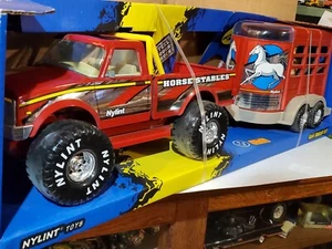 Vintage Nylint 4x4 Horse Stables Trailer Pressed Steel Set NIB 4701 w/Horse - Picture 1 of 9