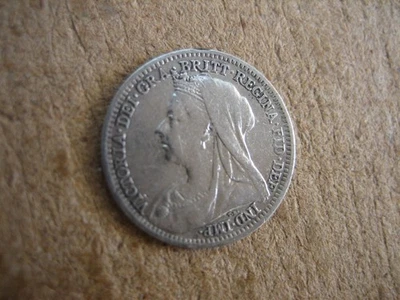 1900 GREAT BRITAIN 3 PENCE  Rare & Fine Silver Coin. - Image 1 of 2