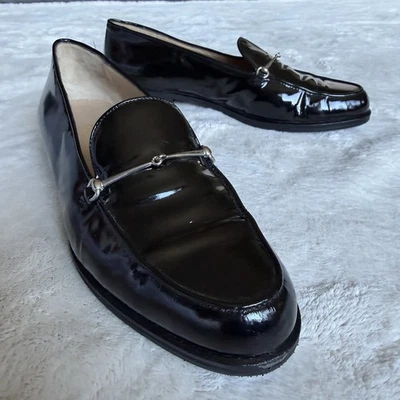 Mocassim fino Horsebit Geniune GUCCI feminino couro envernizado preto tamanho 8B - Imagem 1 de 4