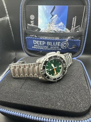Deep Blue Sea Quest Automatic Green Sun Dial - Image 1 of 4