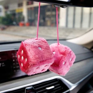 Dados colgantes retro rosa para espejo de automóvil dados de felpa difusos con puntos para automóvil/hogar - Imagen 1 de 8