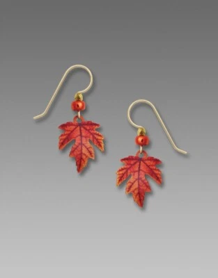 Pendientes Sienna Sky Gancho Relleno Oro 14K Otoño Hoja de Arce Hechos a Mano en EE. UU. Foto 1 de 4