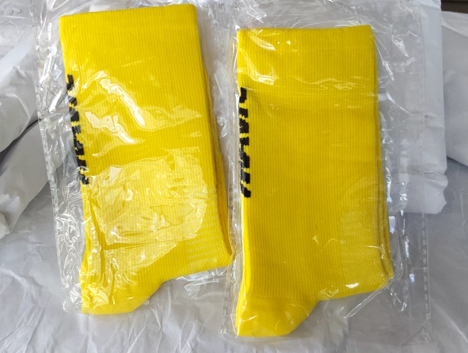 2 PAIRS !  Women Men's Cycling Socks ASYMETRIQUE LEFT and Right Foot bike MTB - Image 1 of 4