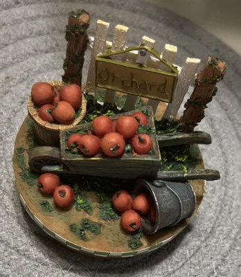 Yankee Candle Cap Topper HUERTO Manzana Cosecha Carretilla, Cerca ¡Sin Velas! Foto 1 de 4