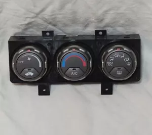 2003-2008 Honda Element Heater AC Climate Controls HVAC OEM A0-2495K - Picture 1 of 12